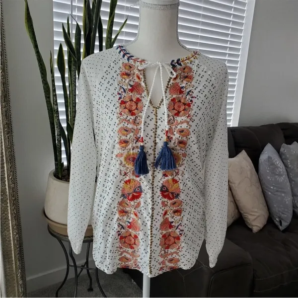 NWT Bohme Spanish Embroidered White Top Tassels Gold Beading M - Image 3