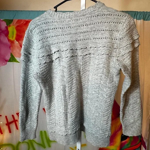 N205. J. Crew. Grey sweater Size S - Image 3