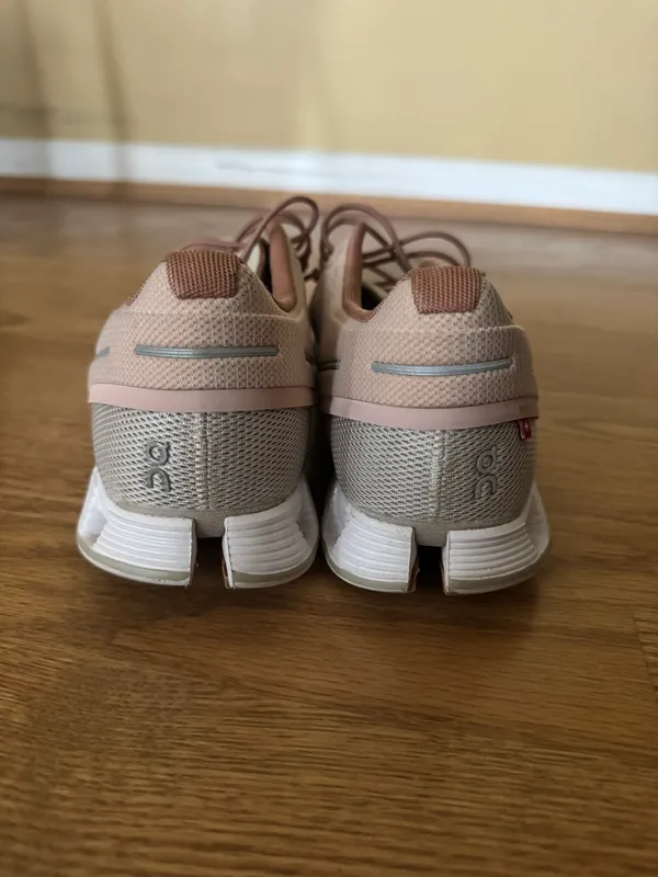 Running Shoes - Image 5
