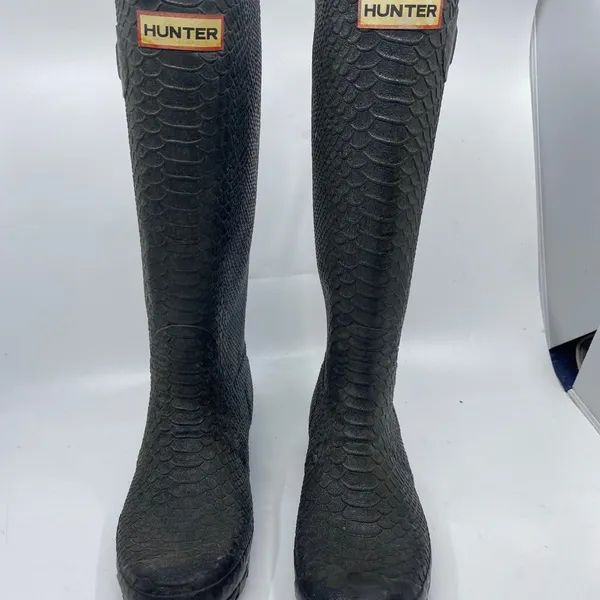 Unisex Hunter Snake Embossed Boots Size US 6M/7F - Image 7