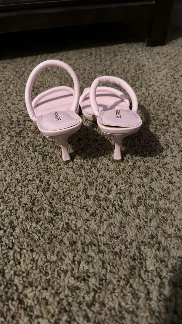 Express Kitten Heels - Image 3