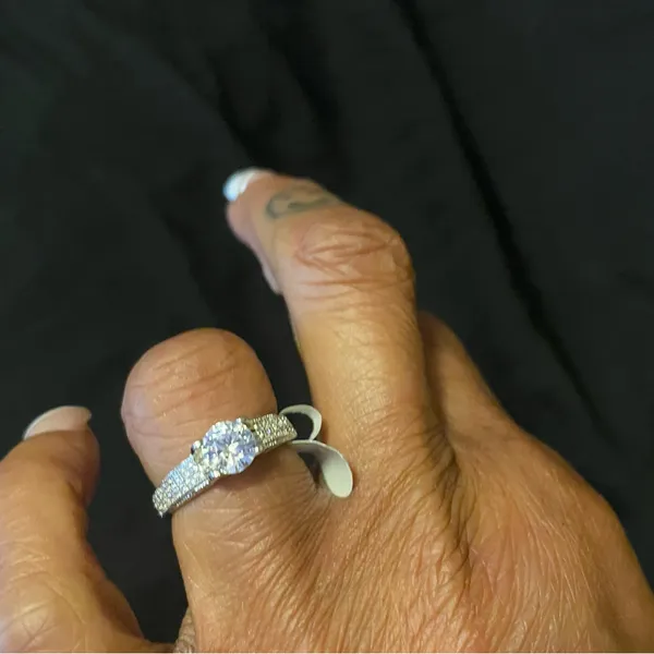 CZ Sterling Silver 925 Size 6 Ring - Image 5