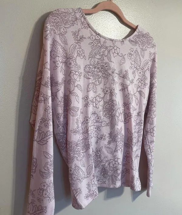 CANDIE’S Floral Design Top - Image 9