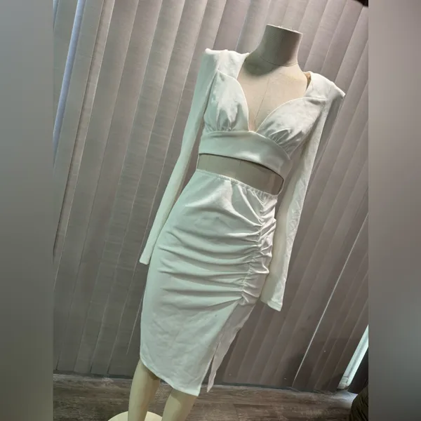 🍒BUNDLE 2 ITEMS FOR $8✨ 🌸AMTIOUS divine simulated two pieces dress ✨ White Size L - Image 8