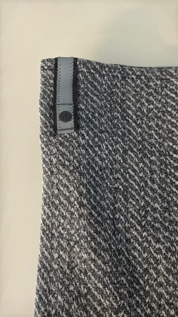 Lululemon Vinyasa Gray Wrap Scarf - Image 4