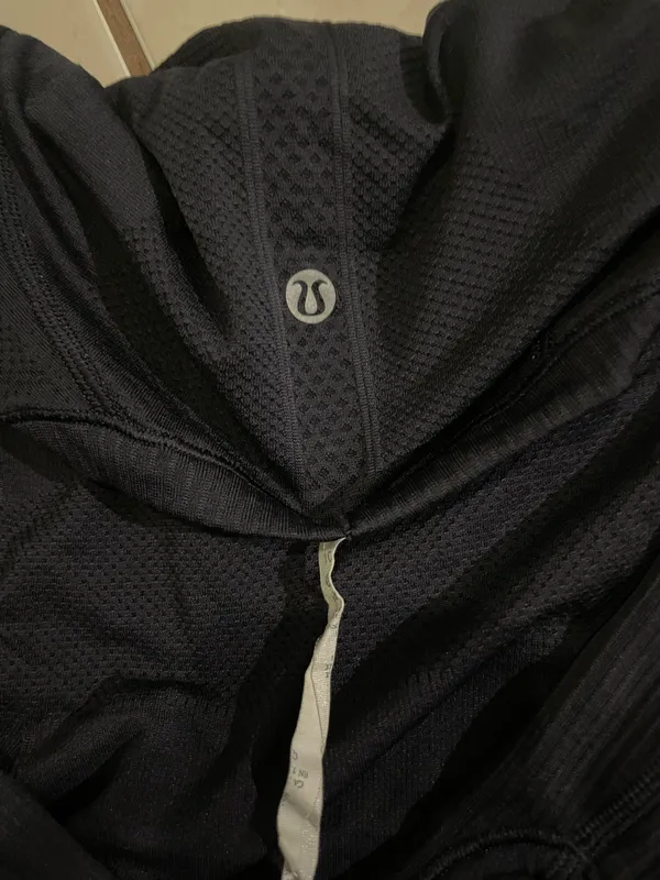 Lululemon Swifty Tech Long Sleeve - Image 3