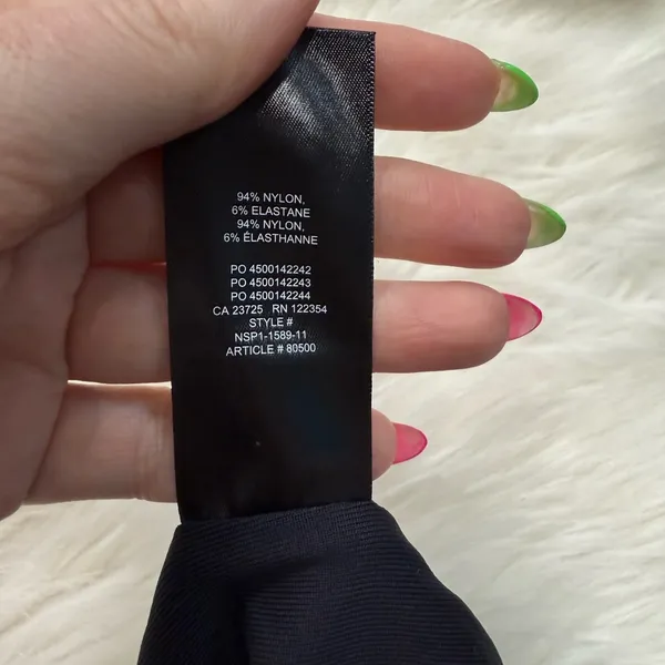 Babaton Aritzia Contour Crew Shortsleeved Bodysuit - Image 9