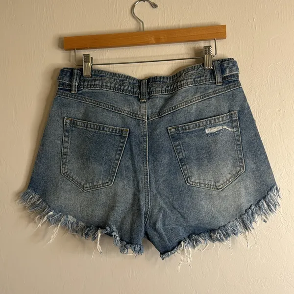 BBJ Los Angeles Women's Blue distressed Denim cutoff Shorts‎ size 11 30 - Image 7