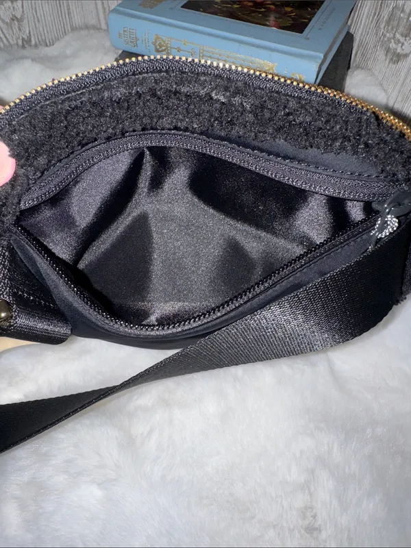 lululemon athletica Black Sherpa Crossbody Belt Bag with Gold Hardware - Image 5