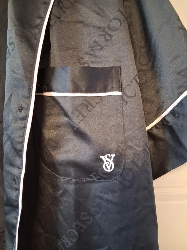 Victoria's Secret collared pj pajama top with pockets in black and white size medium. - Image 5