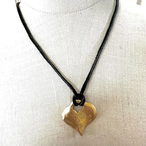 Gold tone heart pendant necklace on black cord - Image 2