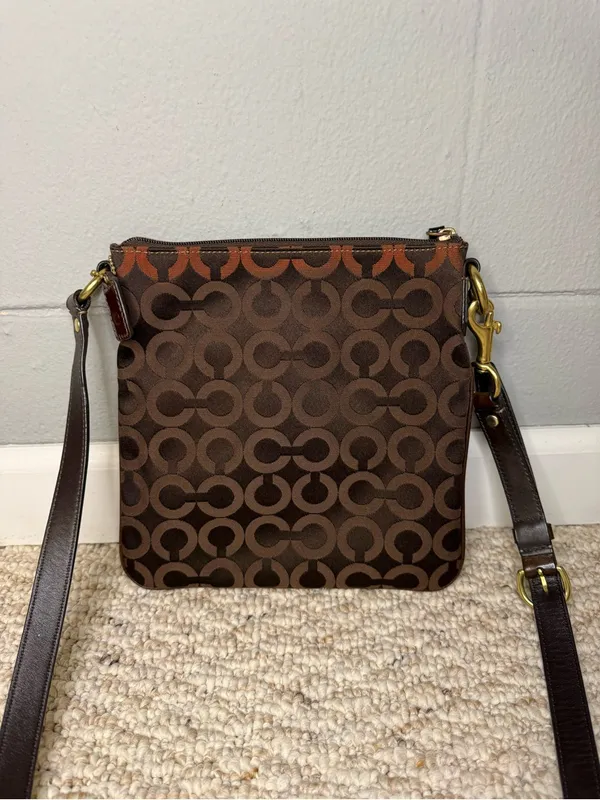 Y2K Coach Signature Op Art Madison Crossbody Bag in Brown Coach Monogram Purse - Image 3
