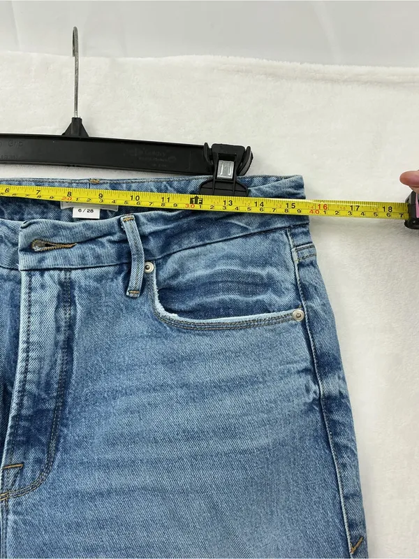 Good American Light Blue High-Rise Straight Leg Jeans 994 - Image 4