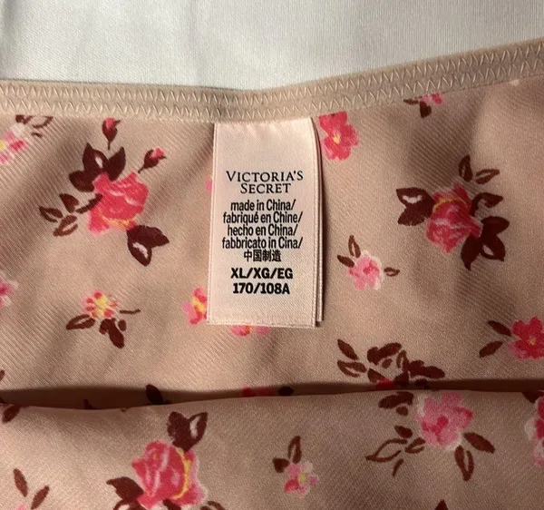 Victoria's Secret Cami - Image 4