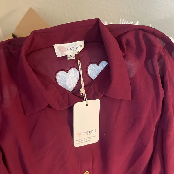 L'ATISTE Cute Kawaii Burgundy Button-Up back heart shaped cutout Blouse - Image 3