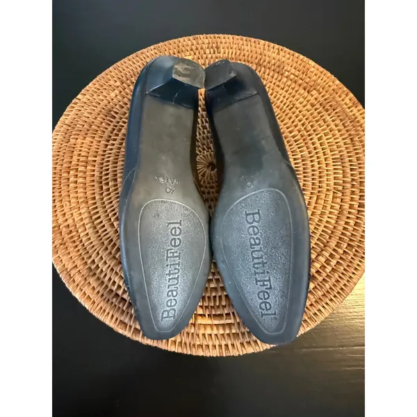 BeautiFeel Black Leather Cap Toe Kitten Heel Loafers‎ Shoes Womens Size 40 - Image 8