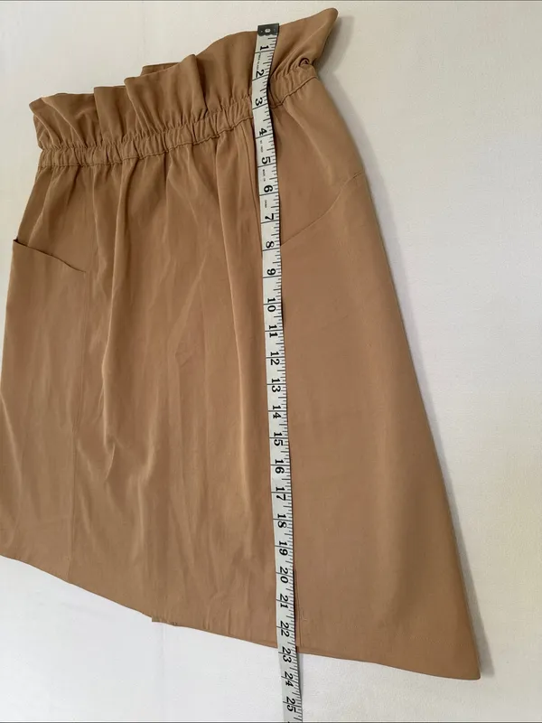 This Lululemon Trip Taker Skirt in Tan - Image 4