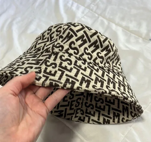 Hennes & Mauritz Bucket Hat - Image 3