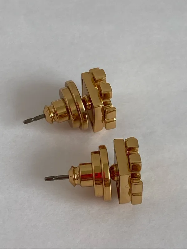 Tory Burch Gold Logo Stud Earrings NWOT - Image 5