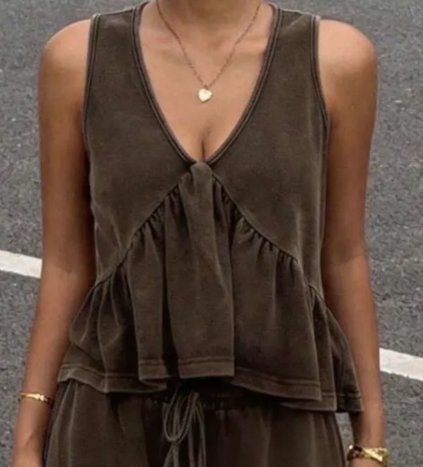 Brown V - Image 2