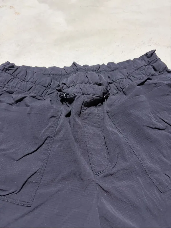 Athleta Black Women's Elastic Waist Shorts 4 - Image 2