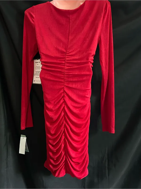 BCX Women’s Red Ruched Long-Sleeve Mini Dress Keyhole Detail MD NWT - Image 2