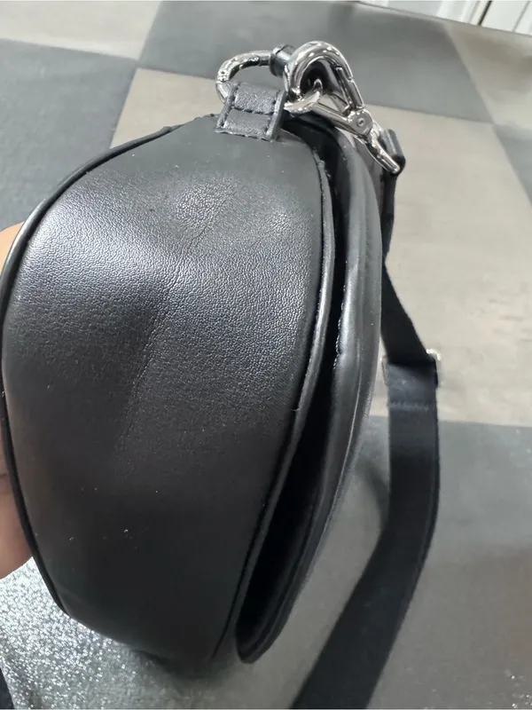 Lululemon Leather Alternative Mini Bag 1.2L with COIN POUCH - Image 7