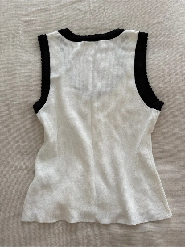 Camila Coelho White Knit Tank with Black Scallop Trim - Image 3