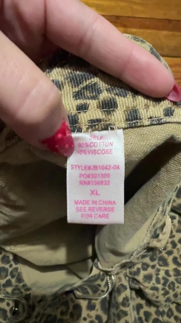Boutique Leopard/Cheetah Print Jeans - Image 5