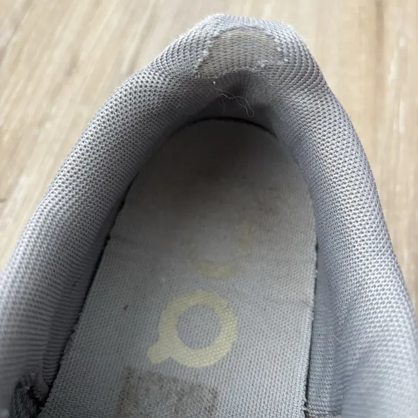 On Cloud Shoes Womens Size 8 Blue Gray Cloud 5 Running Athletic - Image 8