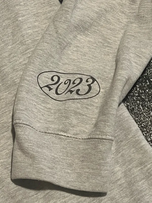 Womens XL official Taylor Swift The Eras Tour Gray Crewneck Sweatshirt - Image 6