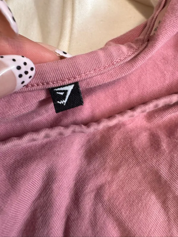 Gymshark Dusky Pink Cropped Short Sleeve Graphic Tee Womens Size Medium - Image 8