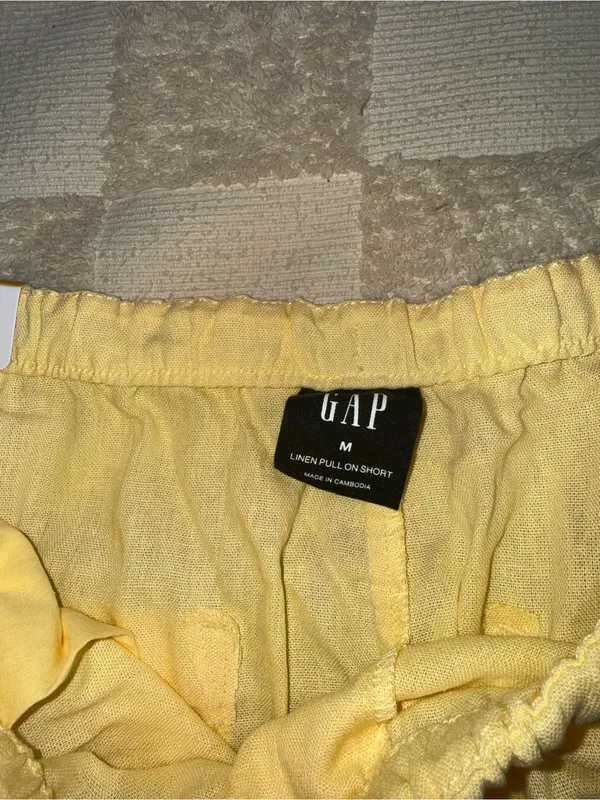 NWT GAP Women’s Yellow Drawstring Linen-Pull On Shorts size M - Image 2