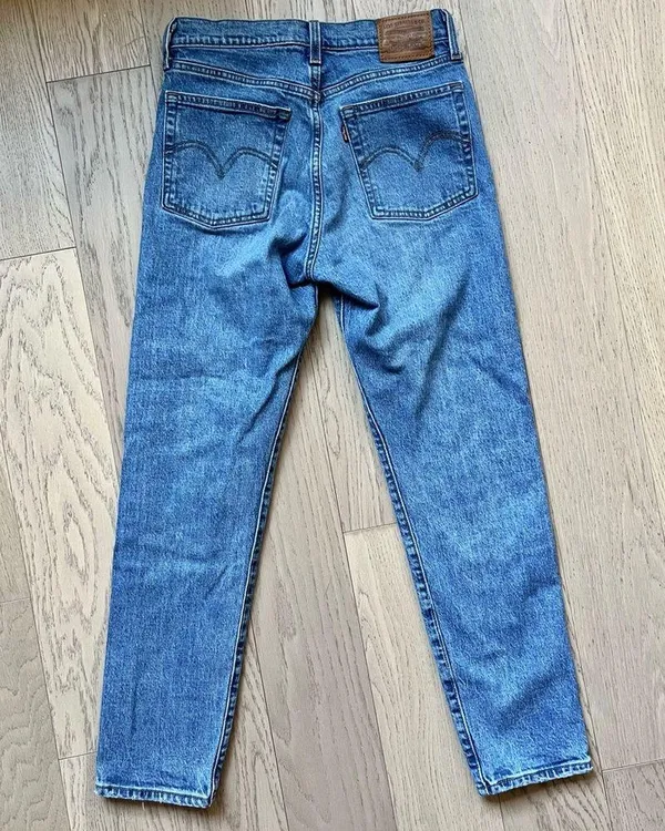 Levi's Wedgie Icon Straight Leg Jeans - Size 26 - Image 4