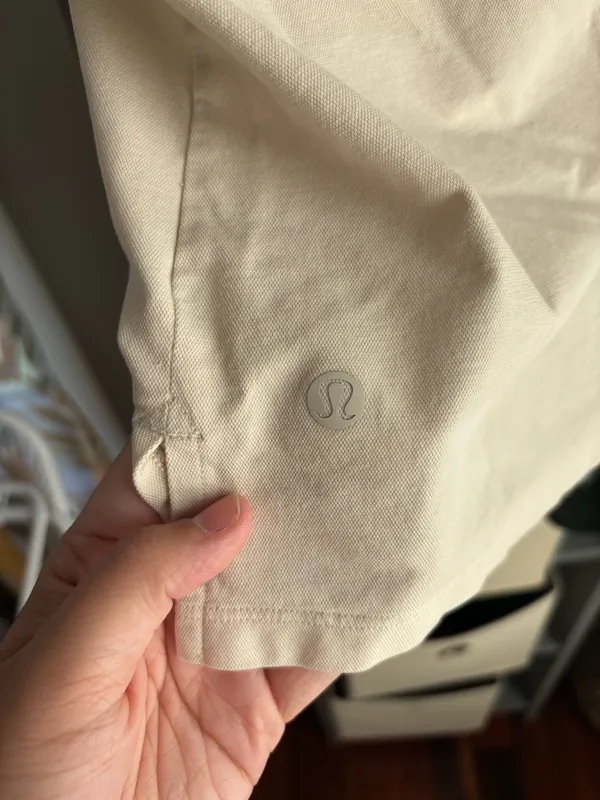 lululemon cream pocket tee - Image 4