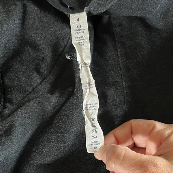 Lululemon Women's‎ Black Rulu Rally Wrap Long Sleeve Jacket with Thumbholes Sz 4 - Image 6