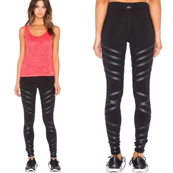 Alo Yoga | Airbrush Lineal Stripe Leggings black‎ size XS - Image 3