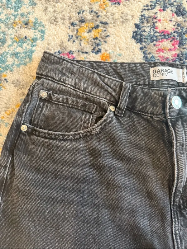 Garage Women's Black Straight Jeans - Image 2
