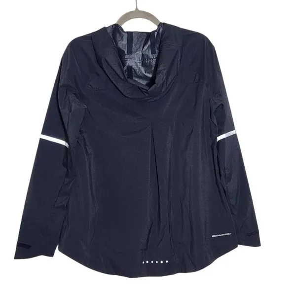 Nike Women Black Windbreaker Pullover NWT Sz Small Nike Zonal AeroShield Jacket - Image 2