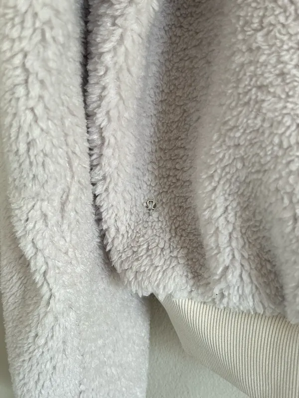 Lululemon Size 10 Oh So Sherpa Half Zip Soft Fleece Hoodie White Pullover - Image 4