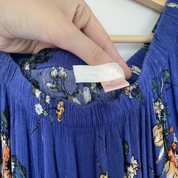 Band of Gypsies Floral Maxi Dress XS Blue Women Off Shoulder Tie Sleeve - Image 4