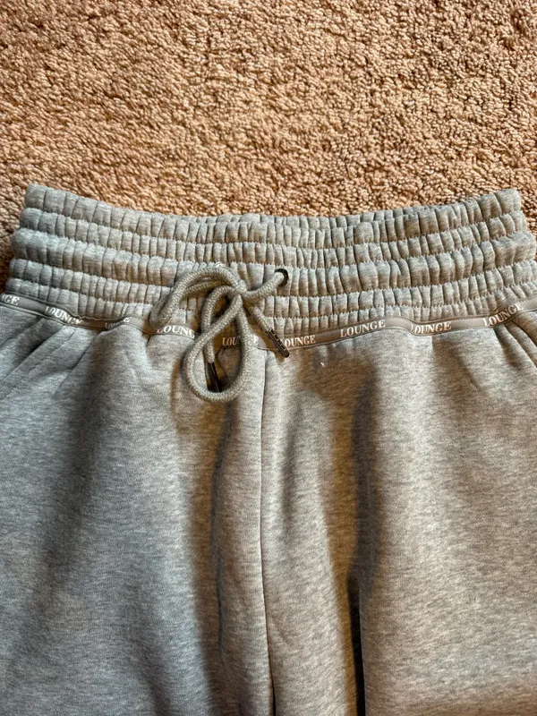 Lounge Active Set - Image 8