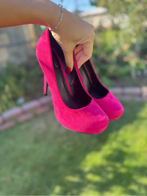 Women's Hot Pink Suede Platform Stiletto Pumps Size 8.5 - Image 2