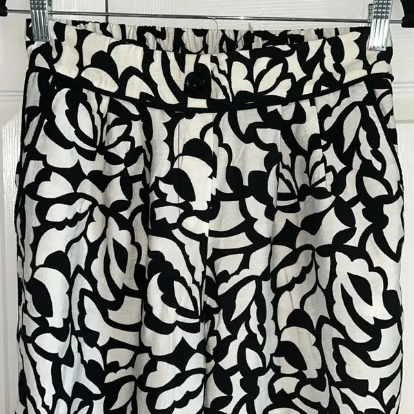 Monteau Black and White Pull on Dress Pants(Size Medium) - Image 9