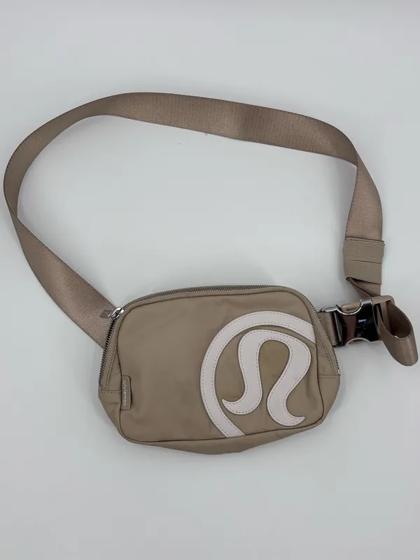lululemon athletica Tan Belt Bag with White Logo - Image 3