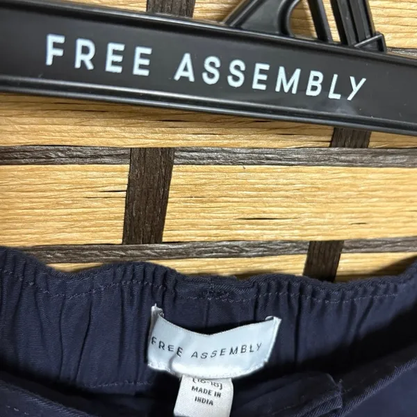 Free‎ Assembly Navy Wide Leg Pants Size XL - Image 6