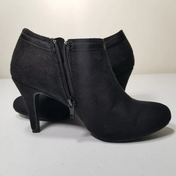 DEXFLEX Comfort Suede Black Women's Heeled Ankle Boots 8W - Image 8