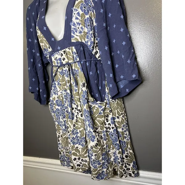 Free People Dress Womens Medium Blue Floral V Neck Kimono Sleeve Boho Short - Image 4
