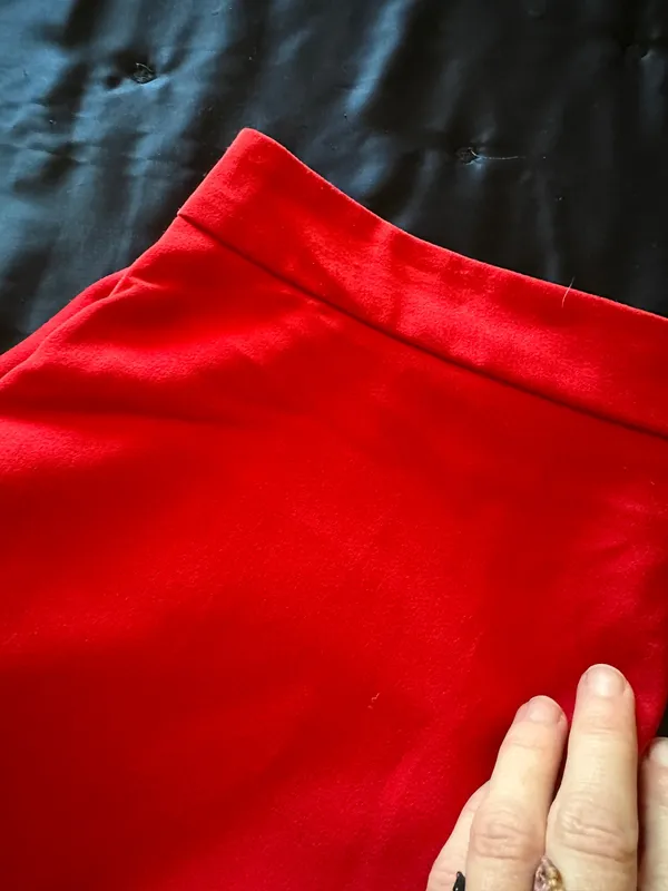 Red Skort Size L - Image 4
