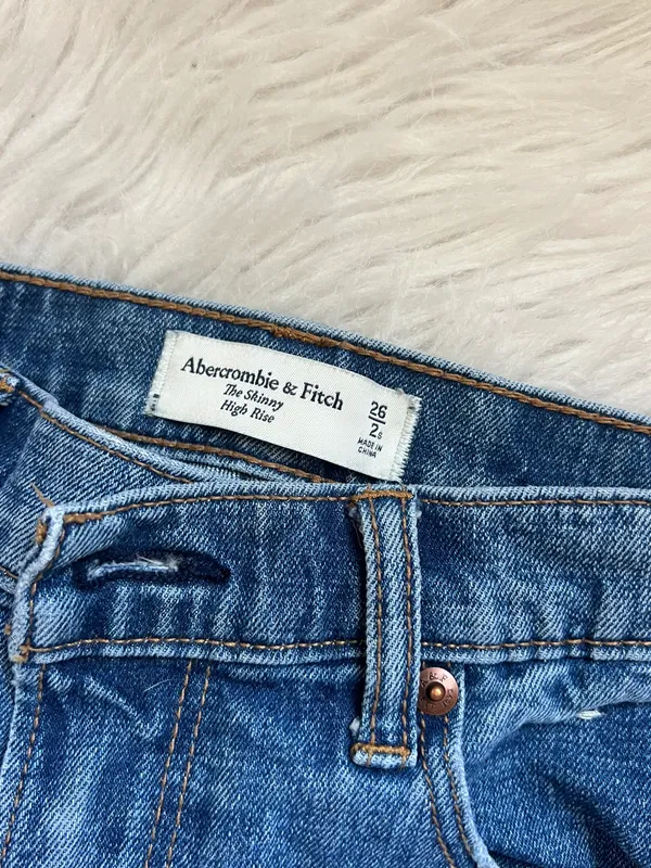 Abercrombie Jeans - Image 3